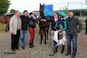 Raphael Lingg mit Apéro